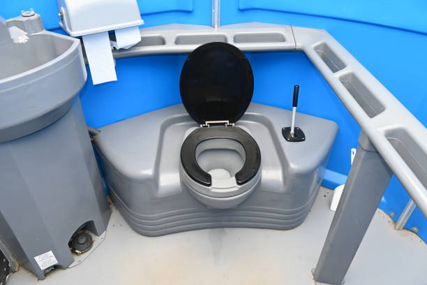 Porta potty delivery and setup in North Judson, IN